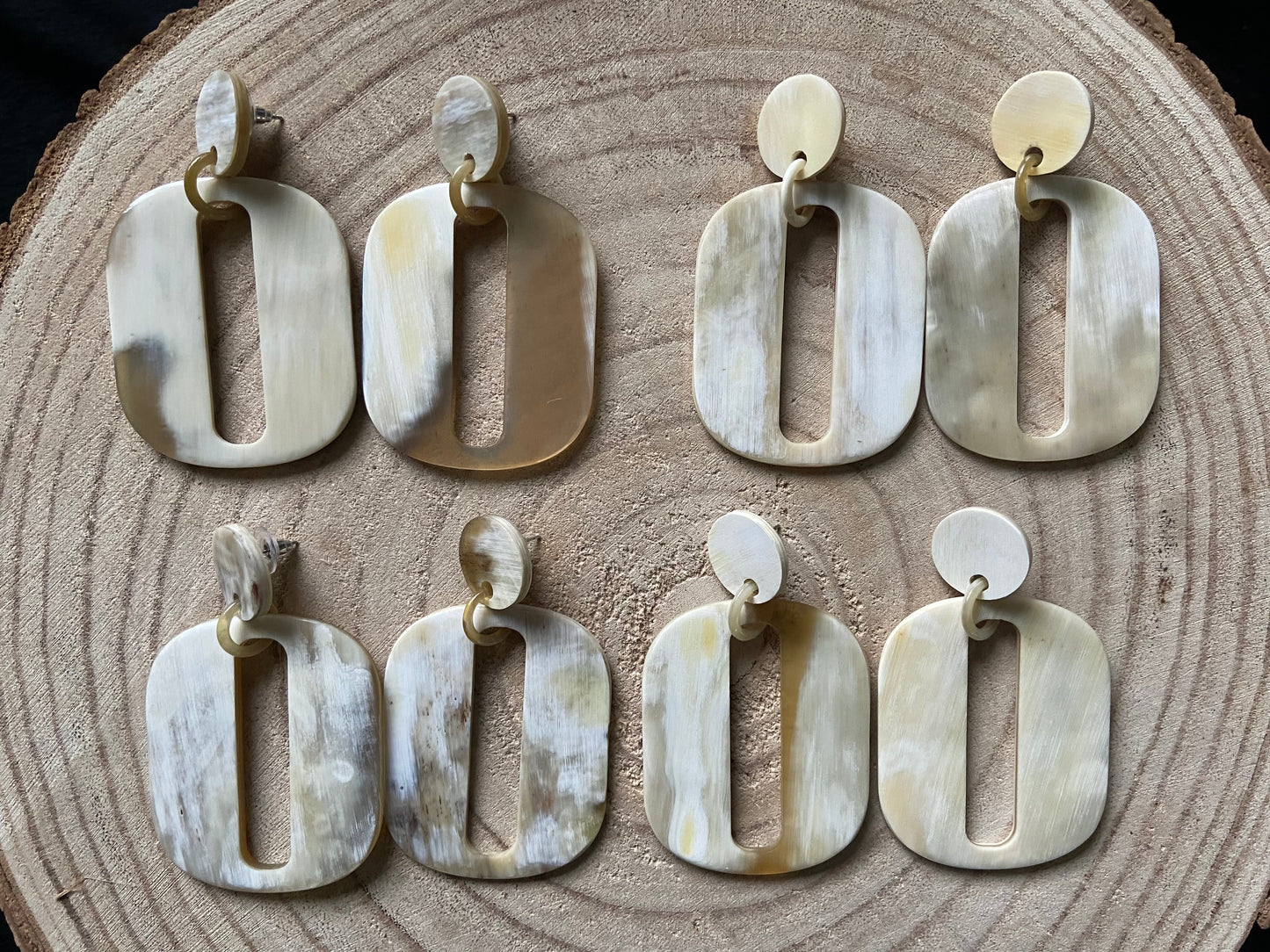 Boucles en corne véritable