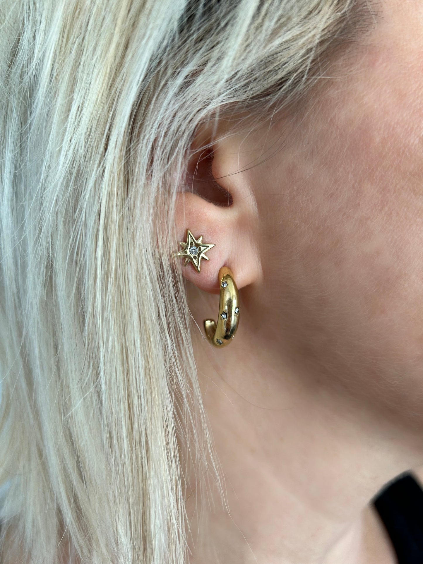 Demi créoles strass