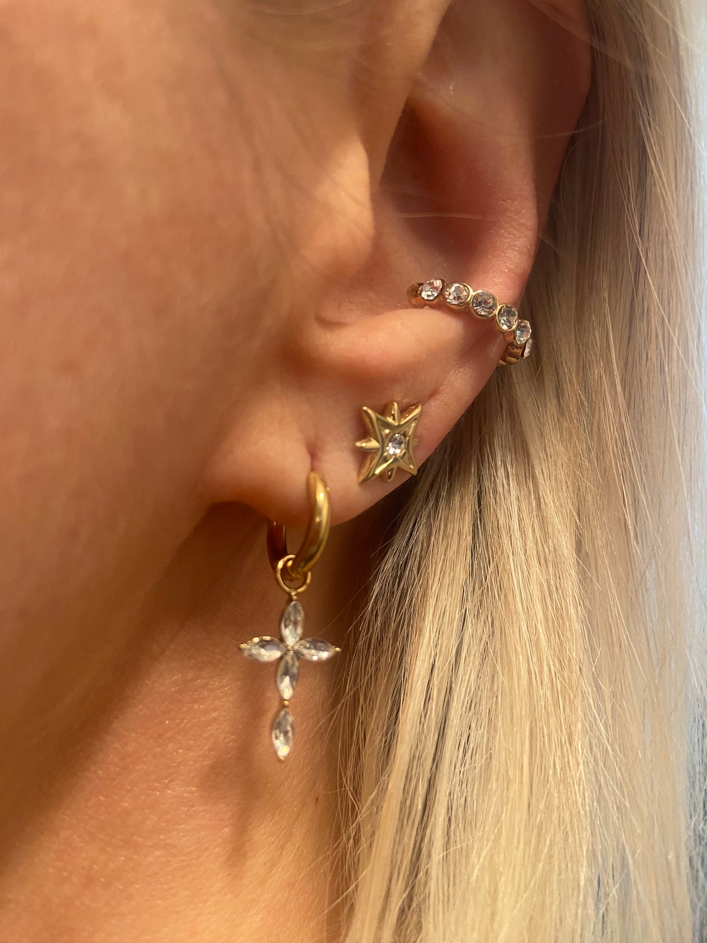 Bague d’oreille strass