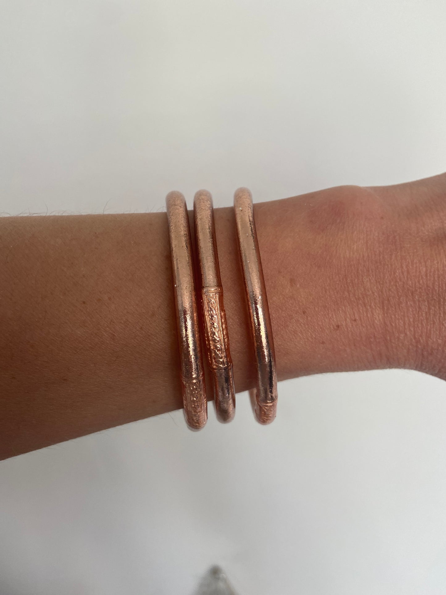 Jonc Bouddhiste Champagne or rose épais MANTRA ( taille M)