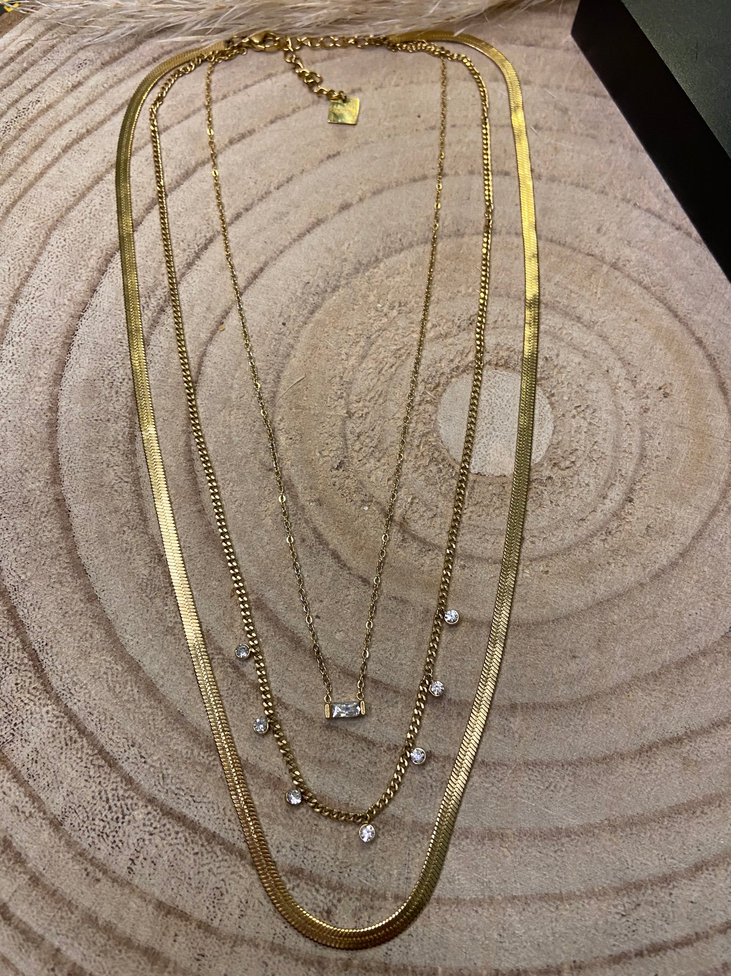 Collier Caroline