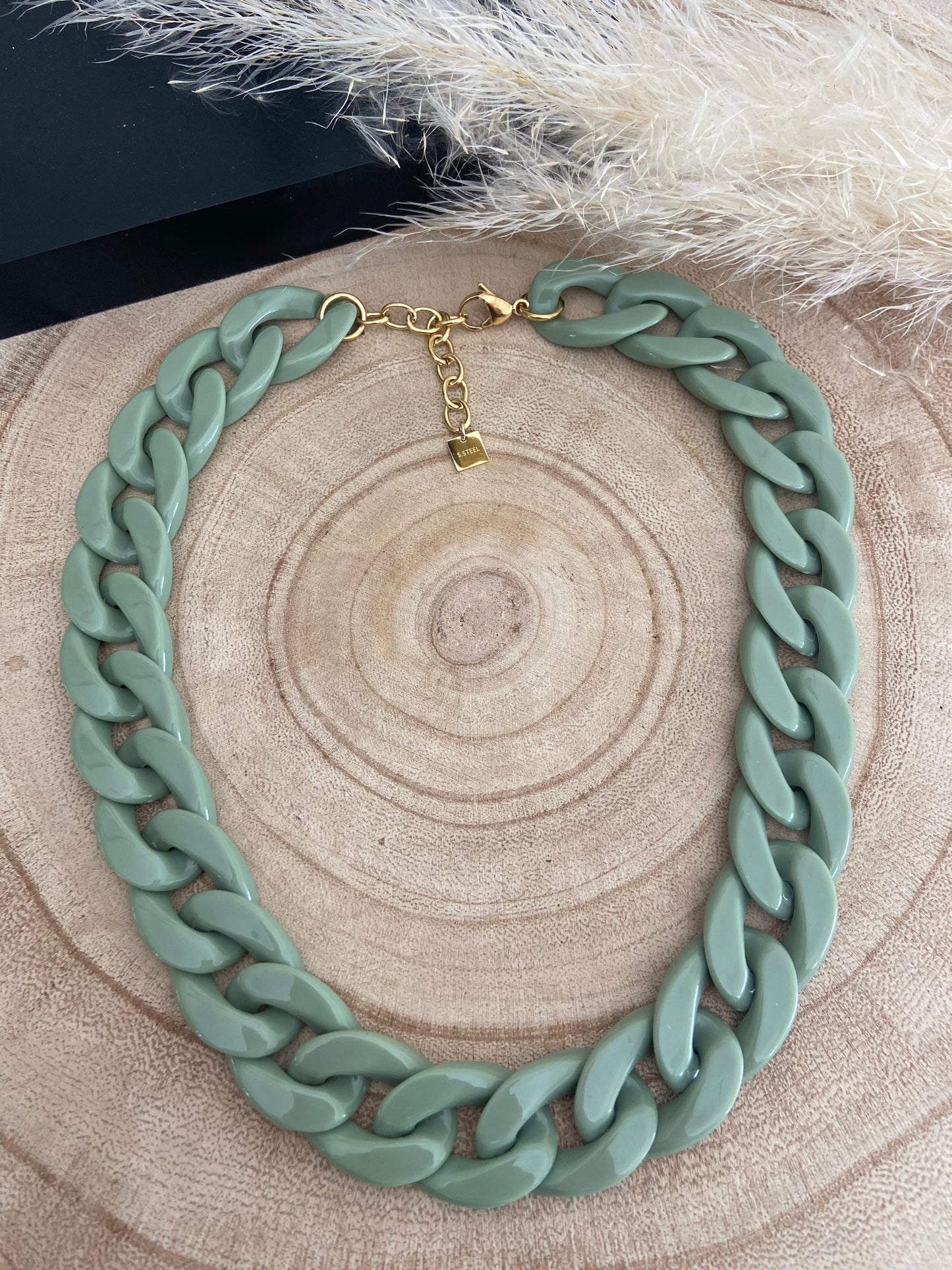 Collier Nell